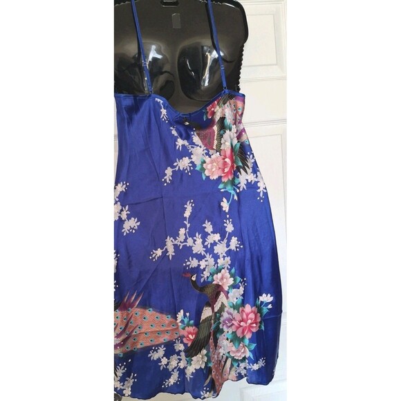 Women's Peacock Slip Dress Size 2X Shiny Satin Blue Adjustable Coquette - Picture 2 of 8